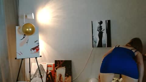 Michelle  online show from December 1, 7:01 am