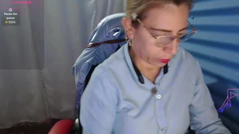 CHAYLA VICTORIA RUIZ  online show from May 19, 10:44 am