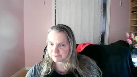 chealsiek online show from May 25, 5:01 pm