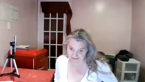 chealsiek online show from November 21, 12:56 am