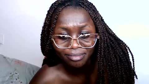 cheeky_charms online show from October 25, 12:29 am