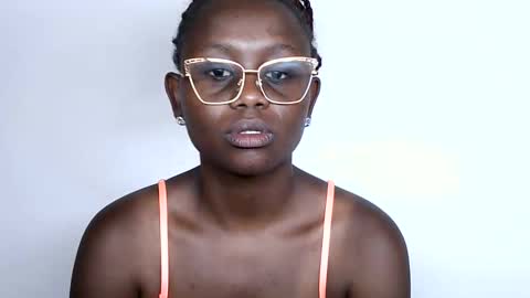 Snapshot of cheeky_charms chatting on September 17, 3:04 am cheeky_charms online show from September 17, 3:04 am