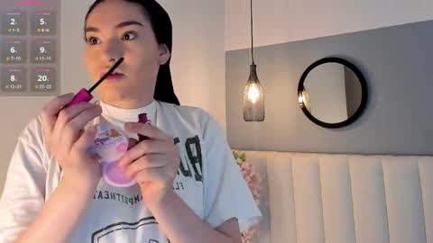 chelsea_bolton_ online show from March 22, 12:22 pm