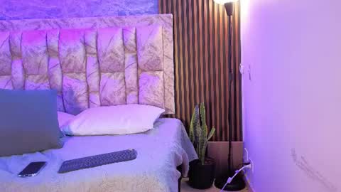 chelsea_dalea online show from June 22, 3:25 am
