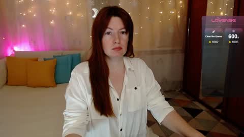 Snapshot of chelsey_rayne chatting on January 6, 3:29 pm Instagram faroffland online show from January 6, 3:29 pm