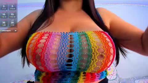 Snapshot of cherry__queen_ chatting on October 2, 8:36 pm Cherry online show from October 2, 8:36 pm