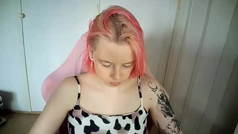 cherrybaby_0 online show from June 9, 12:59 pm