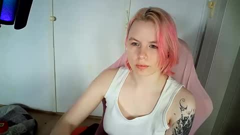 cherrybaby_0 online show from June 11, 8:55 am