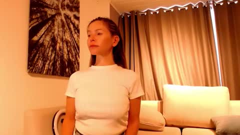 Anna online show from February 11, 8:32 pm