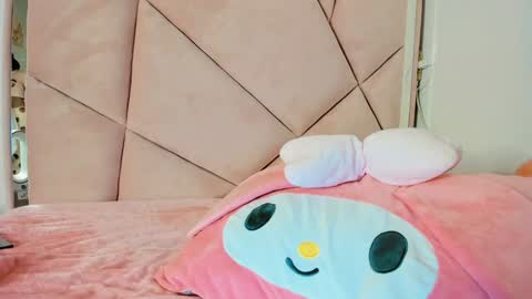 Snapshot of cherrymafer666 chatting on December 27, 10:01 am cherrycute666 online show from December 27, 10:01 am