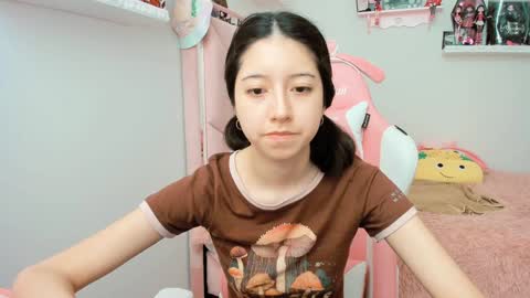 Snapshot of cherrymafer666 chatting on January 18, 8:30 pm cherrycute666 online show from January 18, 8:30 pm