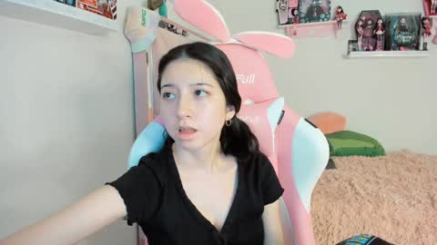 Snapshot of cherrymafer666 chatting on January 12, 12:07 am cherrycute666 online show from January 12, 12:07 am
