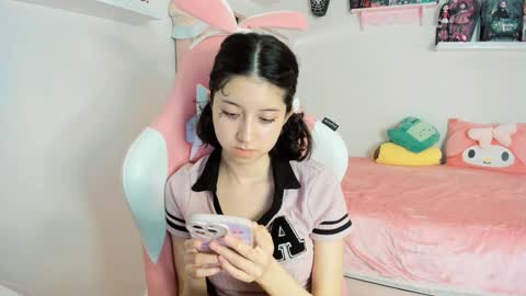 Snapshot of cherrymafer666 chatting on February 8, 6:01 am cherrycute666 online show from February 8, 6:01 am
