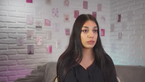 Kiki online show from October 16, 5:21 am