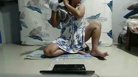 chewyberries online show from October 13, 6:05 am