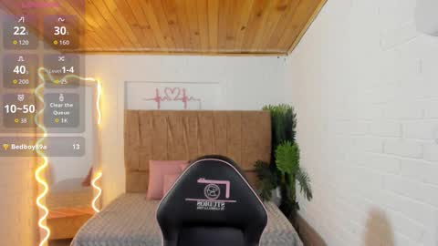 Chiara  online show from September 19, 7:35 pm