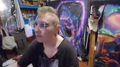 CurvySiren online show from September 26, 8:01 am