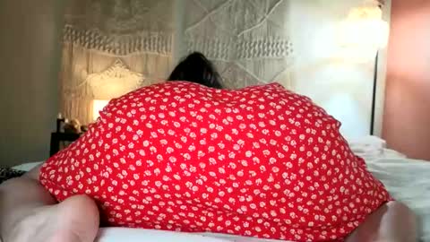 yoursensualparadise online show from May 5, 4:10 pm