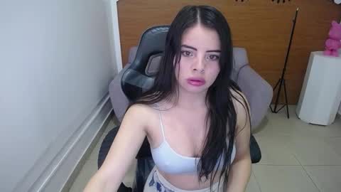 Snapshot of chinatsu_t chatting on October 9, 1:37 pm Kelly online show from October 9, 1:37 pm