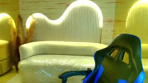 chole online show from July 28, 4:39 pm