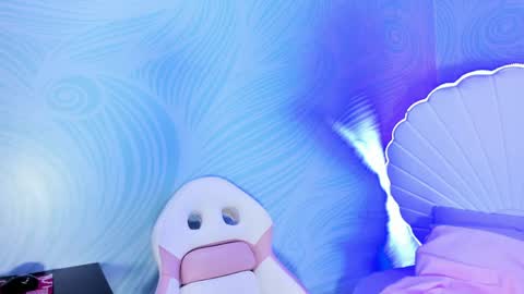 chloe_blowjob online show from April 2, 3:15 am