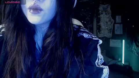 chloe_crystall_killer online show from May 11, 5:53 am