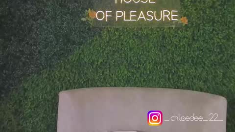 Chloe online show from September 15, 11:51 am