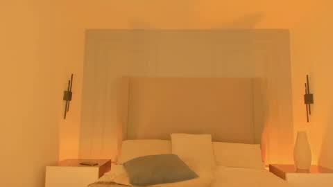 Chloe online show from April 10, 12:00 pm