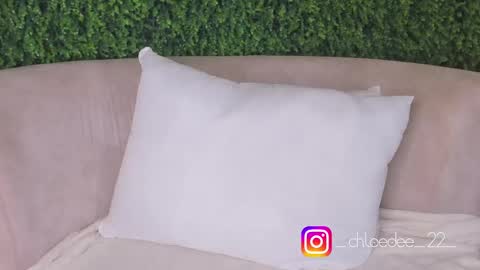 Chloe online show from October 13, 1:14 pm