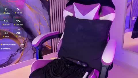 chloe_jacksonn online show from July 28, 7:39 pm