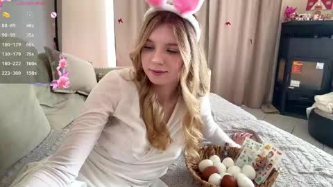 hloe online show from April 5, 12:04 pm