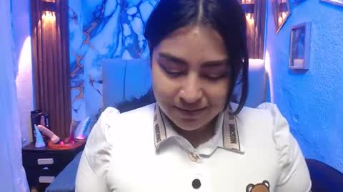 chloe_smith5 online show from February 2, 2:49 pm