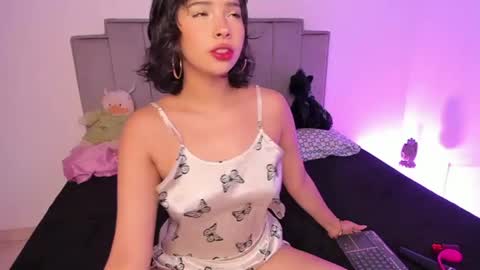   online show from July 28, 6:42 pm