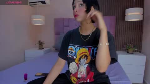   online show from December 5, 1:45 pm