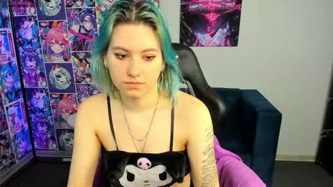 Snapshot of chloebloss0m chatting on September 28, 4:08 am Boni online show from September 28, 4:08 am