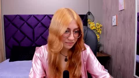 chloecampbell03 online show from November 2, 2:42 pm