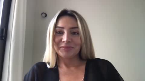 Chloe online show from July 1, 2:49 pm