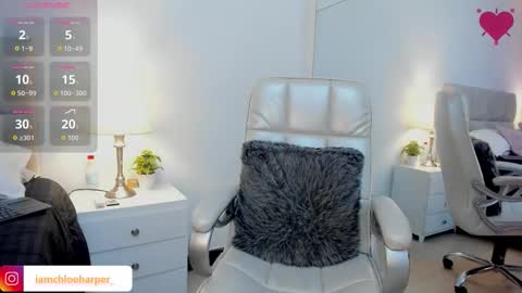  Chloe Harper  online show from November 8, 11:48 am