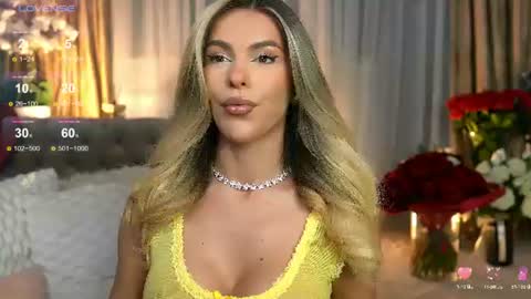 Chloe online show from June 25, 8:32 pm