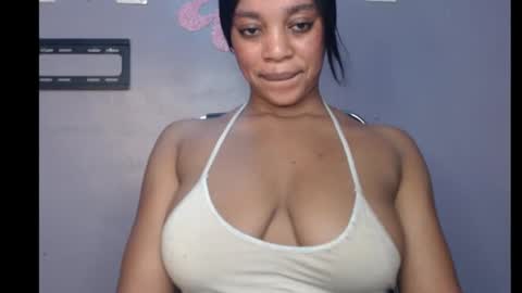 Snapshot of choco_chocox chatting on January 28, 2:42 pm ESTHER online show from January 28, 2:42 pm