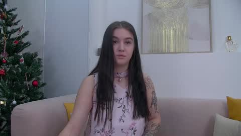 Snapshot of christinamilton chatting on January 8, 6:31 am Christina online show from January 8, 6:31 am