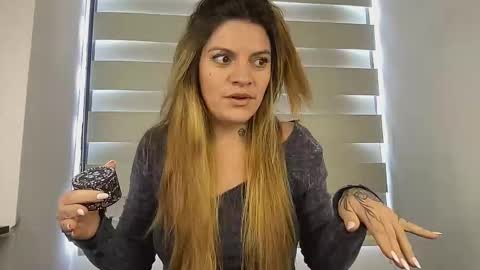 Val riess -- Instagram free online show from September 8, 3:44 pm