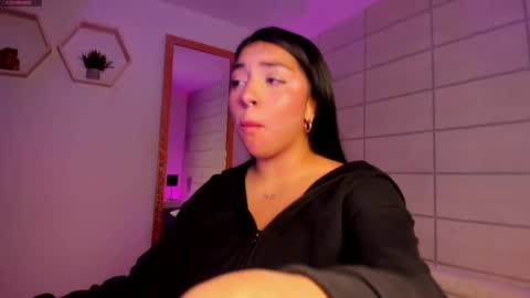 Christine  online show from April 18, 12:07 pm