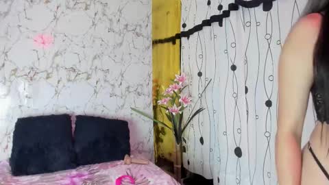Snapshot of chrystal_golden chatting on October 9, 7:07 pm Christal Golden online show from October 9, 7:07 pm
