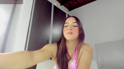Snapshot of cieloo_ chatting on March 4, 6:07 pm CIELO online show from March 4, 6:07 pm