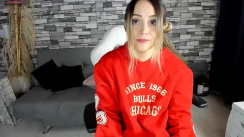 Snapshot of ciindy_lovee chatting on October 2, 5:18 pm Ciindy Lovers online show from October 2, 5:18 pm