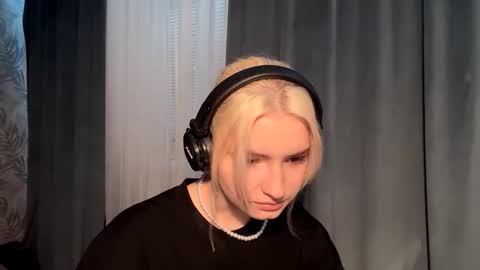 Cindi online show from November 26, 2:18 pm