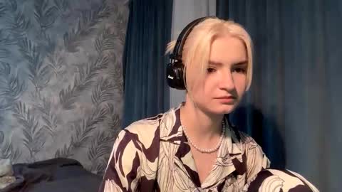 Cindi online show from November 16, 7:14 pm