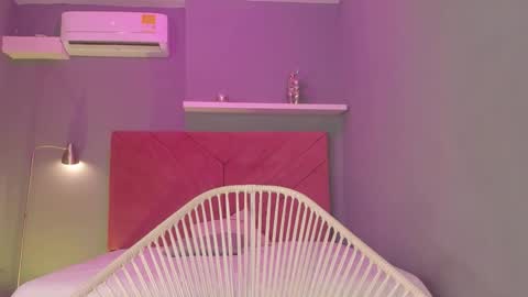 Snapshot of cinnia_ chatting on September 19, 12:26 pm Cintia online show from September 19, 12:26 pm
