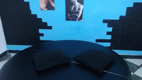 Cinthya online show from December 18, 6:45 pm